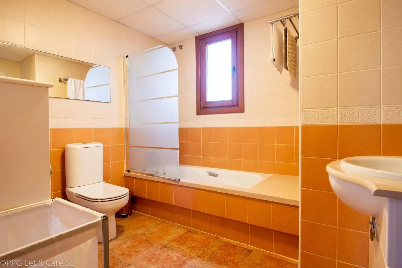Comoda Casa Con Puerta A La Piscina Ayamonte