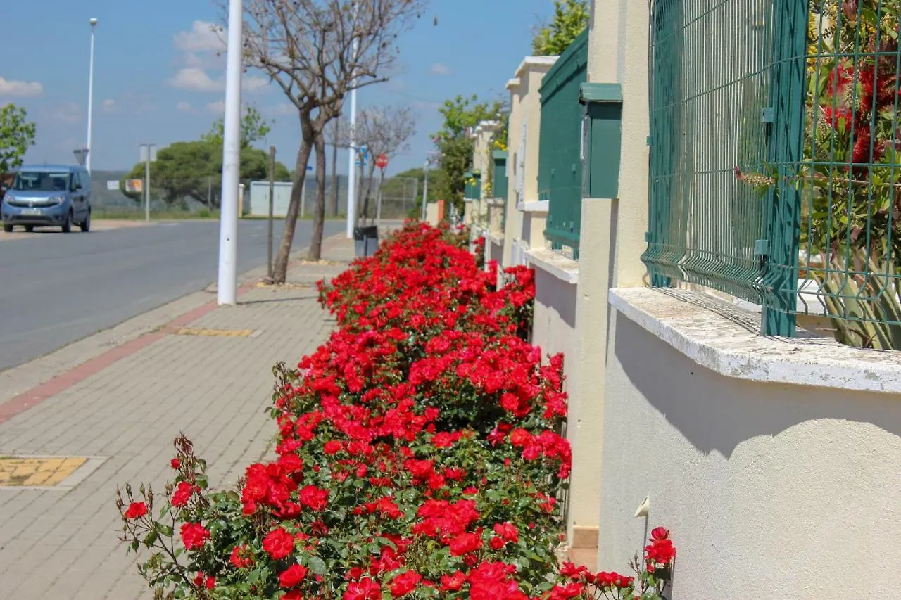 Comoda Casa Con Puerta A La Piscina Ayamonte Spain